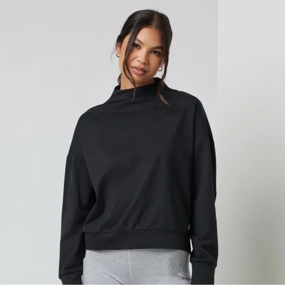Vuori Black Mock Neck Pullover Sweatshirt